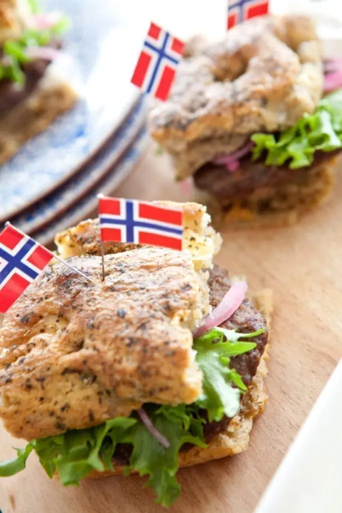 Viltburger fra Stensaas i lokal foccacia