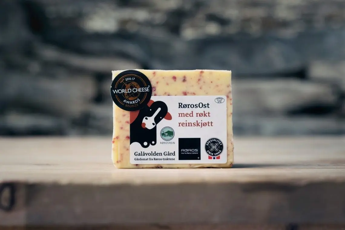 Rørosost med reinsdyrkjøtt
